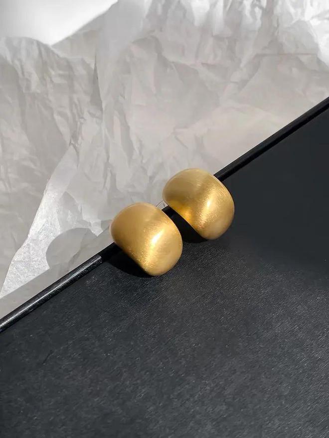 富贵耳环惊艳住了谁戴都好看！瓦力棋牌游戏被这10对中古(图3)