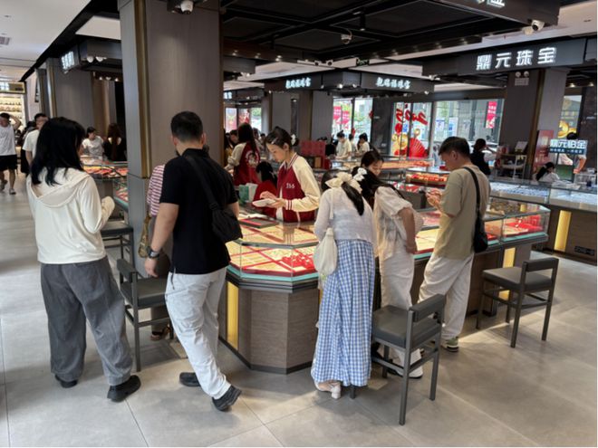 节主题黄金饰品热卖瓦力游戏试玩母亲(图5)