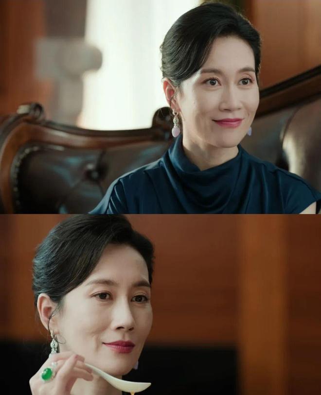 亮的翻身仗过亿的翡翠才是真耀眼!瓦力棋牌《许我耀眼》是赵露思漂(图13) 亮的翻身仗过亿的翡翠才是真耀眼!瓦力棋牌《许我耀眼》是赵露思漂(图13)