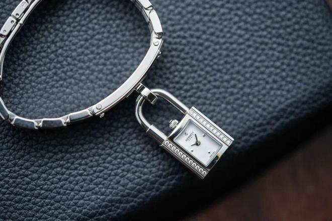 些创意十足的都市热款才是当下的购表好选!瓦利棋牌最适合2026年的表是它们!这(图15) 些创意十足的都市热款才是当下的购表好选!瓦利棋牌最适合2026年的表是它们!这(图15)