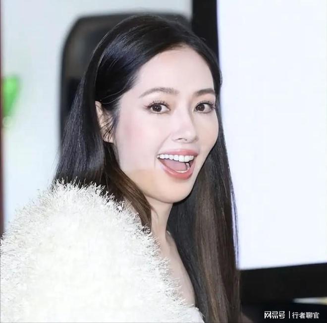 钱向佐带娃有时异地但豪门日子藏不住了瓦力棋牌游戏郭碧婷手撕谣言：婆婆给(图11)