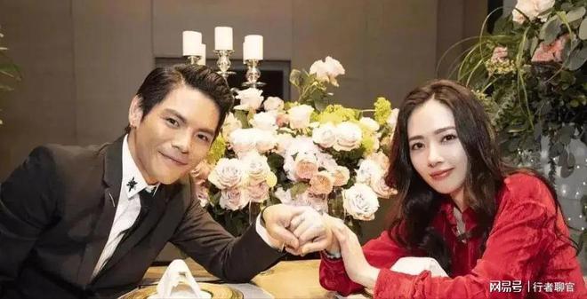 钱向佐带娃有时异地但豪门日子藏不住了瓦力棋牌游戏郭碧婷手撕谣言：婆婆给(图9)